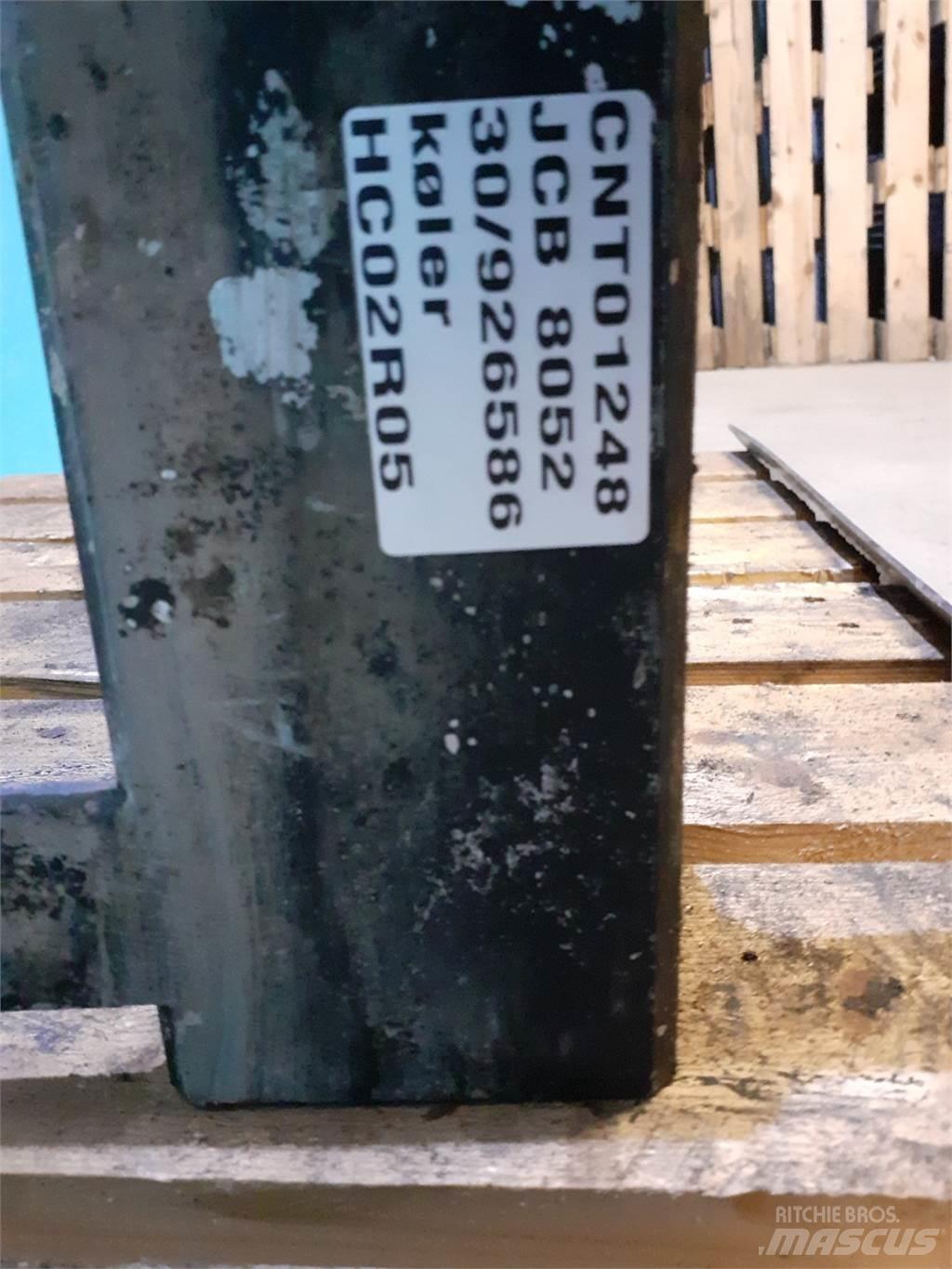 JCB 8052 Motorok