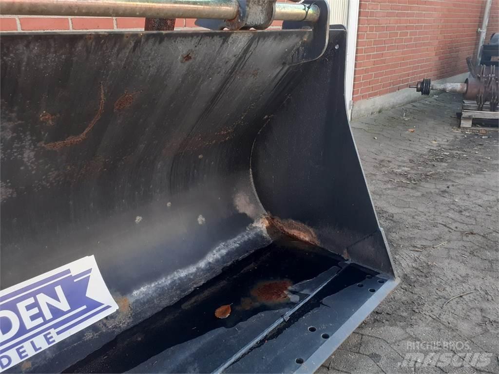 JCB Skovl Kanalak