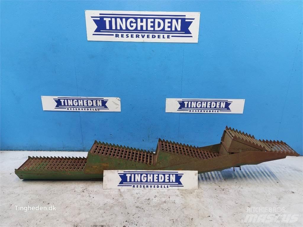John Deere 1042 Kombájn tartozékok