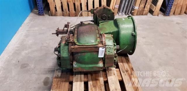 John Deere 1065 Váltók