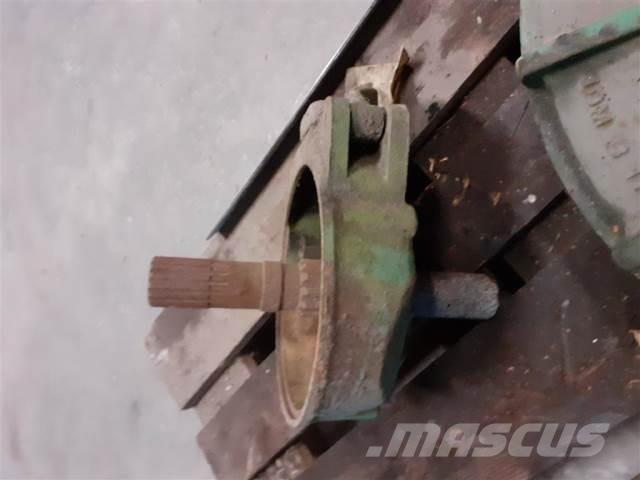 John Deere 1065 Kombájn tartozékok