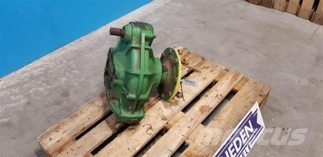 John Deere 1065 Kombájn tartozékok
