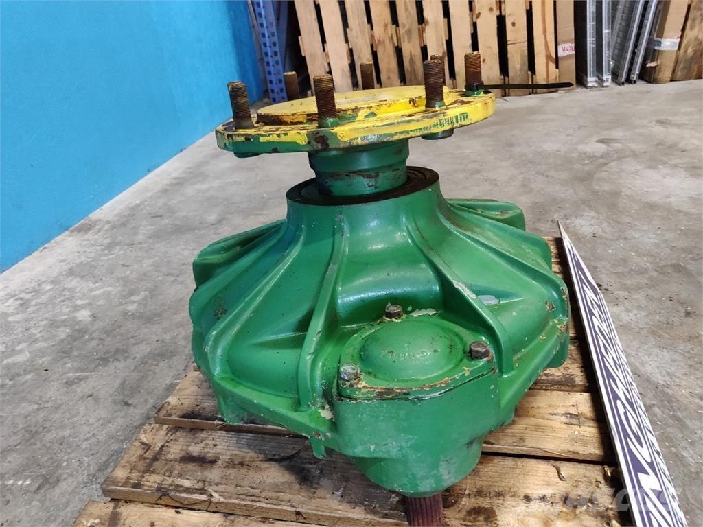 John Deere 1065 Kombájn tartozékok