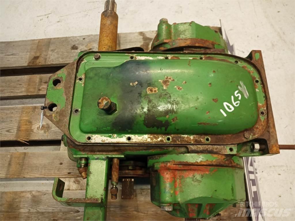 John Deere 1065 Váltók