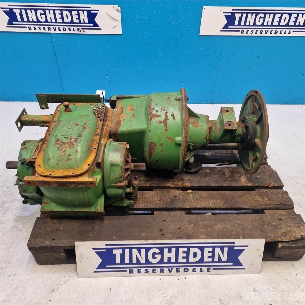 John Deere 1065 Váltók