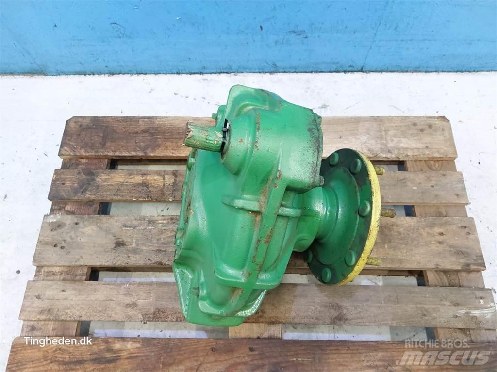 John Deere 1065 Kombájn tartozékok