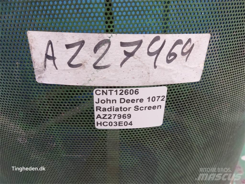 John Deere 1072 Motorok