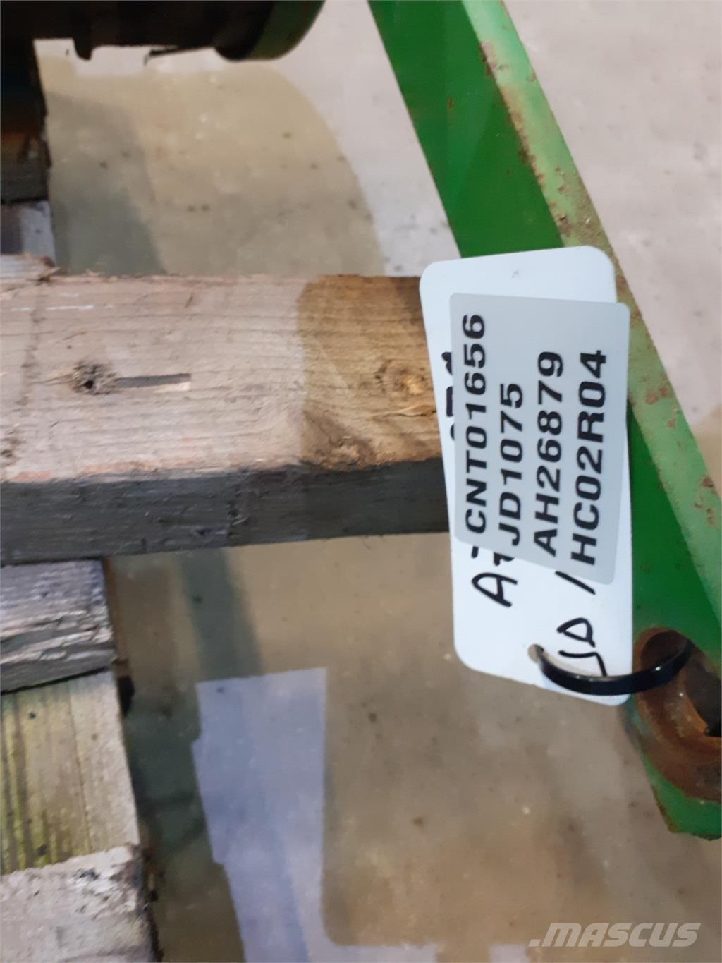 John Deere 1075 Kombájn tartozékok