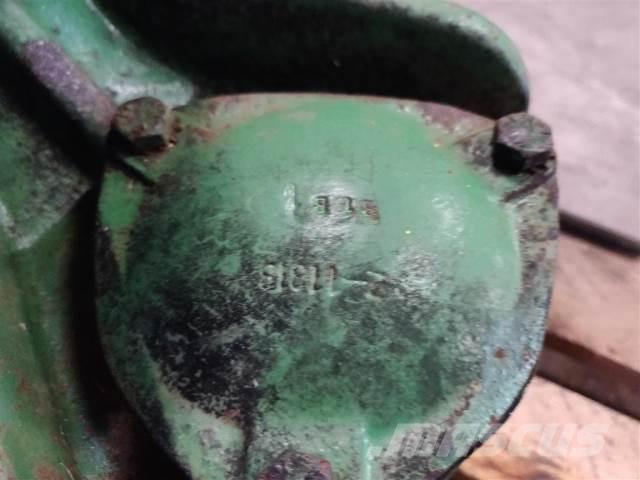 John Deere 1085 Kombájn tartozékok