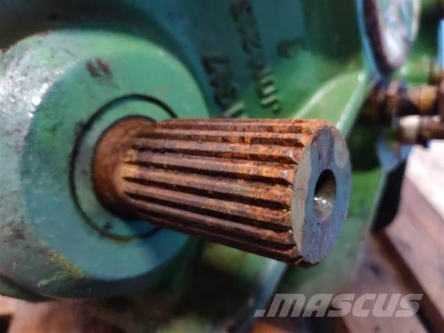 John Deere 1085 Kombájn tartozékok