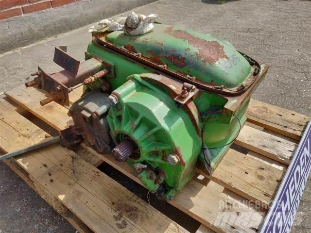 John Deere 1085 Váltók