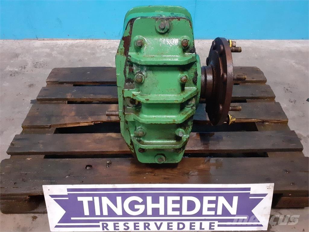 John Deere 1085 Kombájn tartozékok