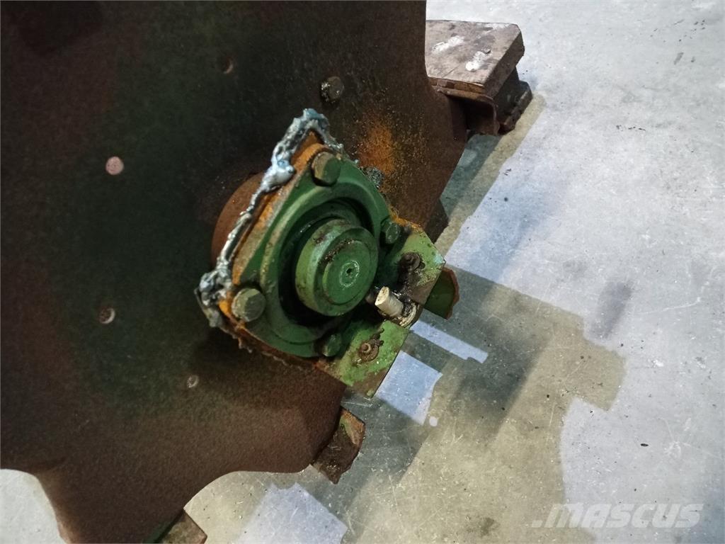John Deere 1085 Kombájn tartozékok