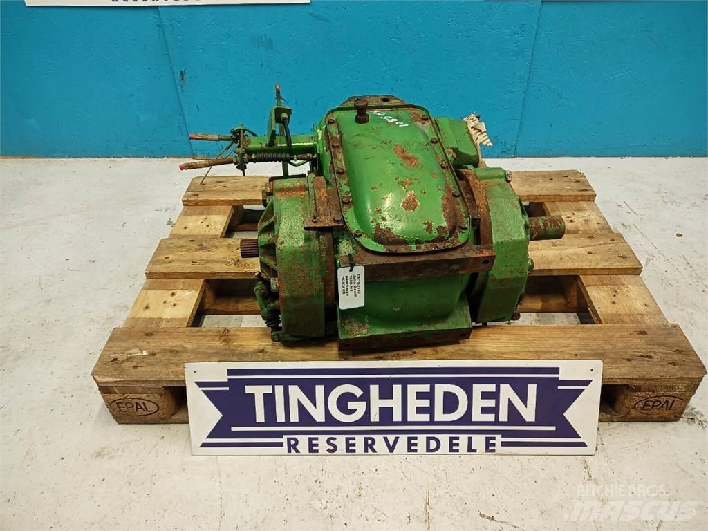 John Deere 1085 Váltók