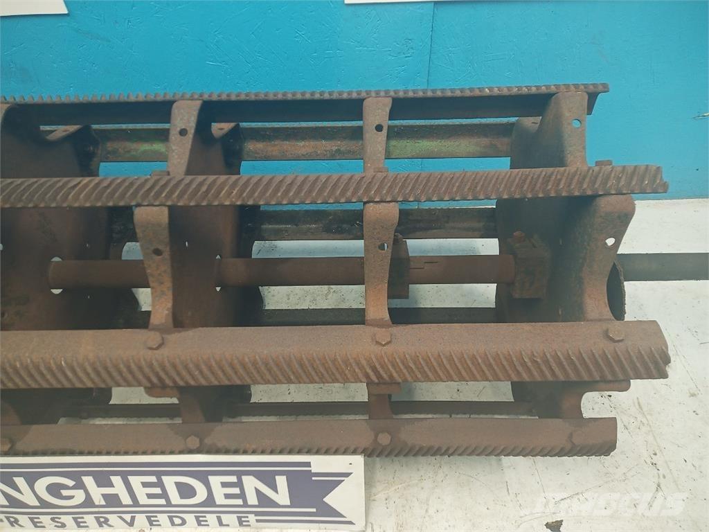 John Deere 1085 Kombájn tartozékok