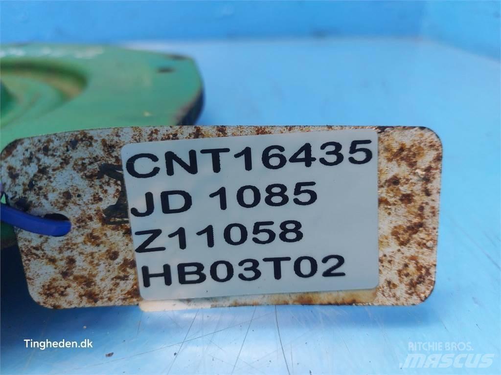 John Deere 1085 Homok és Sószórók