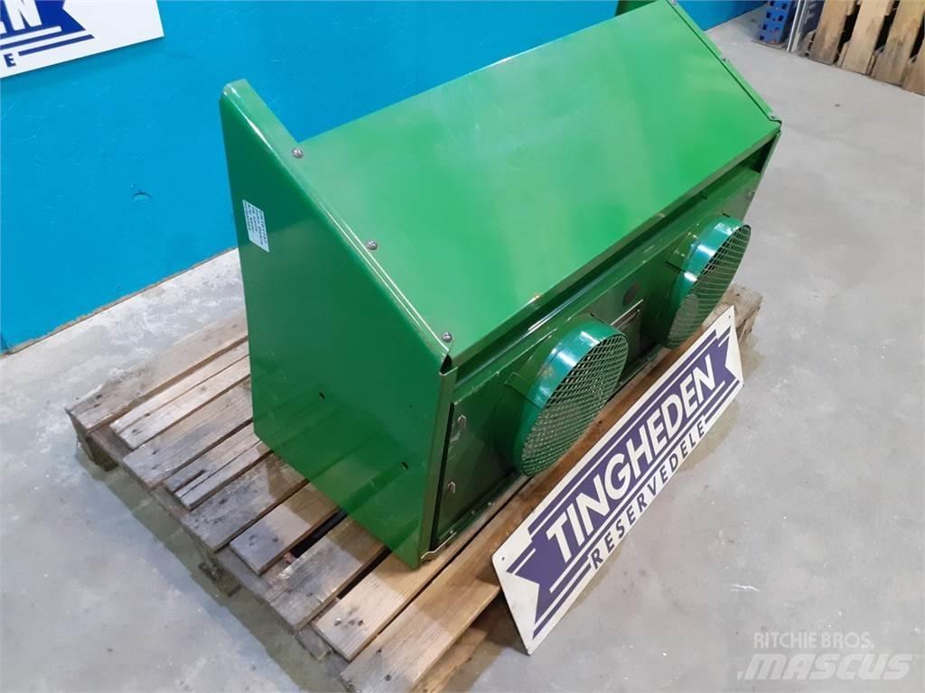 John Deere 1174 Vezetőfülke és belső tartozékok