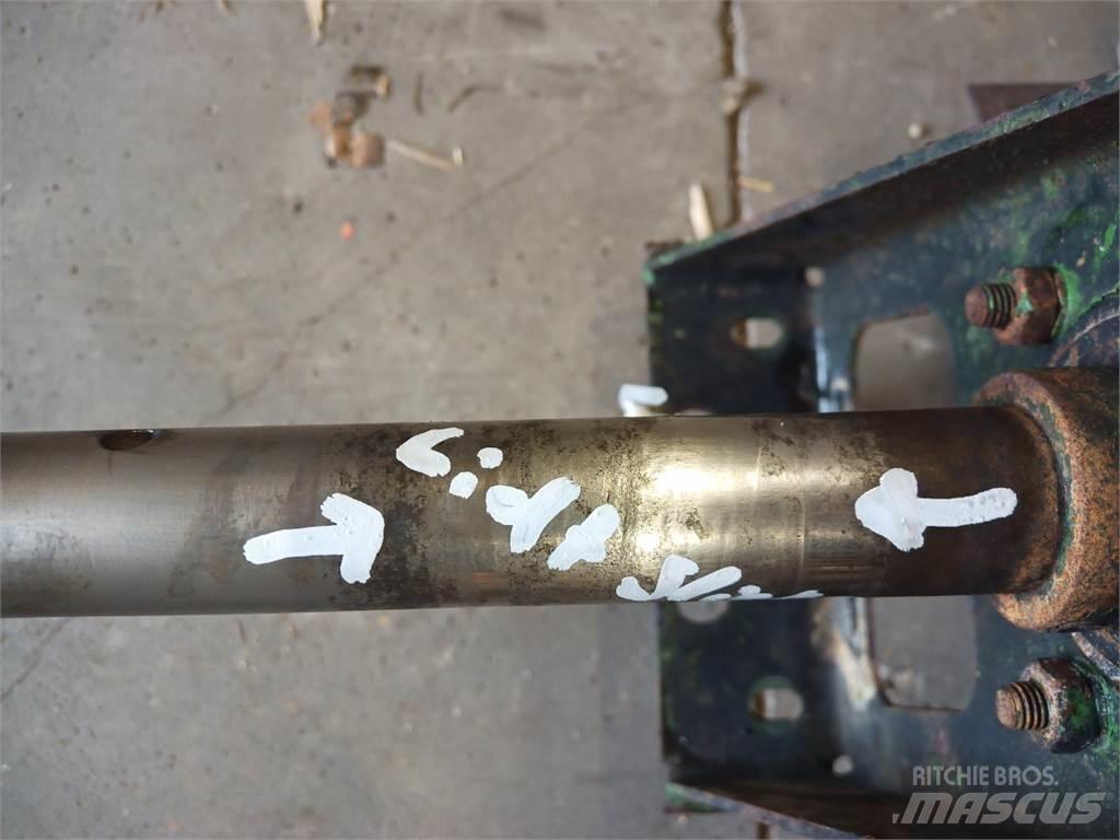 John Deere 1177 Homok és Sószórók