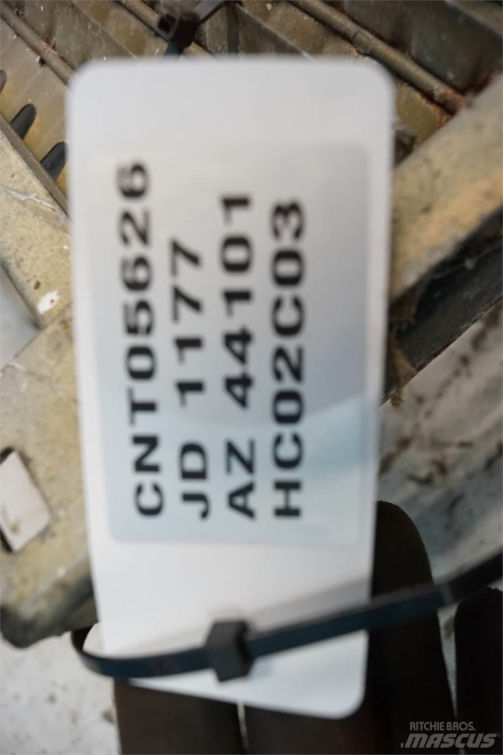 John Deere 1177 Homok és Sószórók