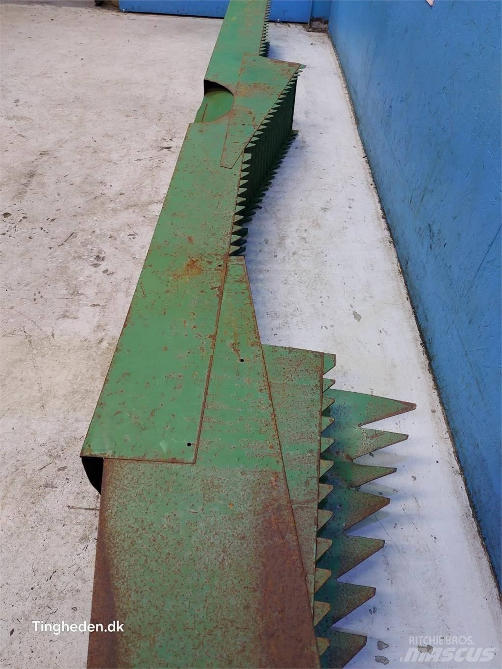 John Deere 1177 Kombájn tartozékok