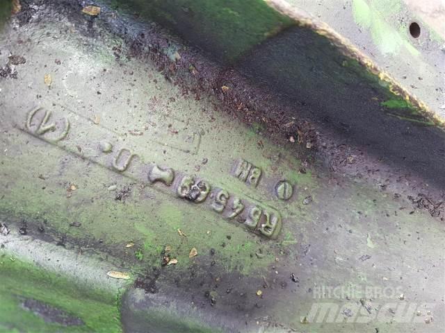 John Deere 2030 Motorok