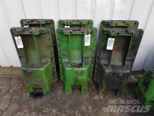 John Deere 2040 Motorok