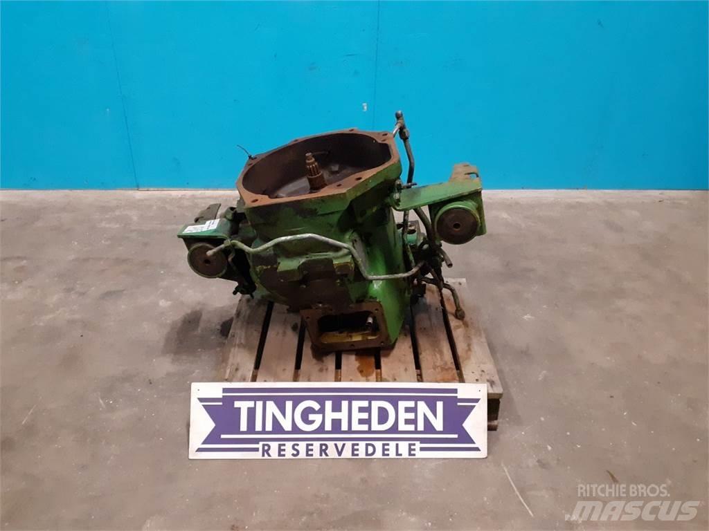 John Deere 2040 Váltók
