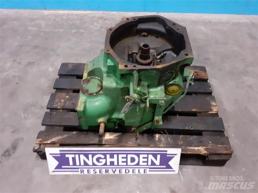 John Deere 2040 Váltók