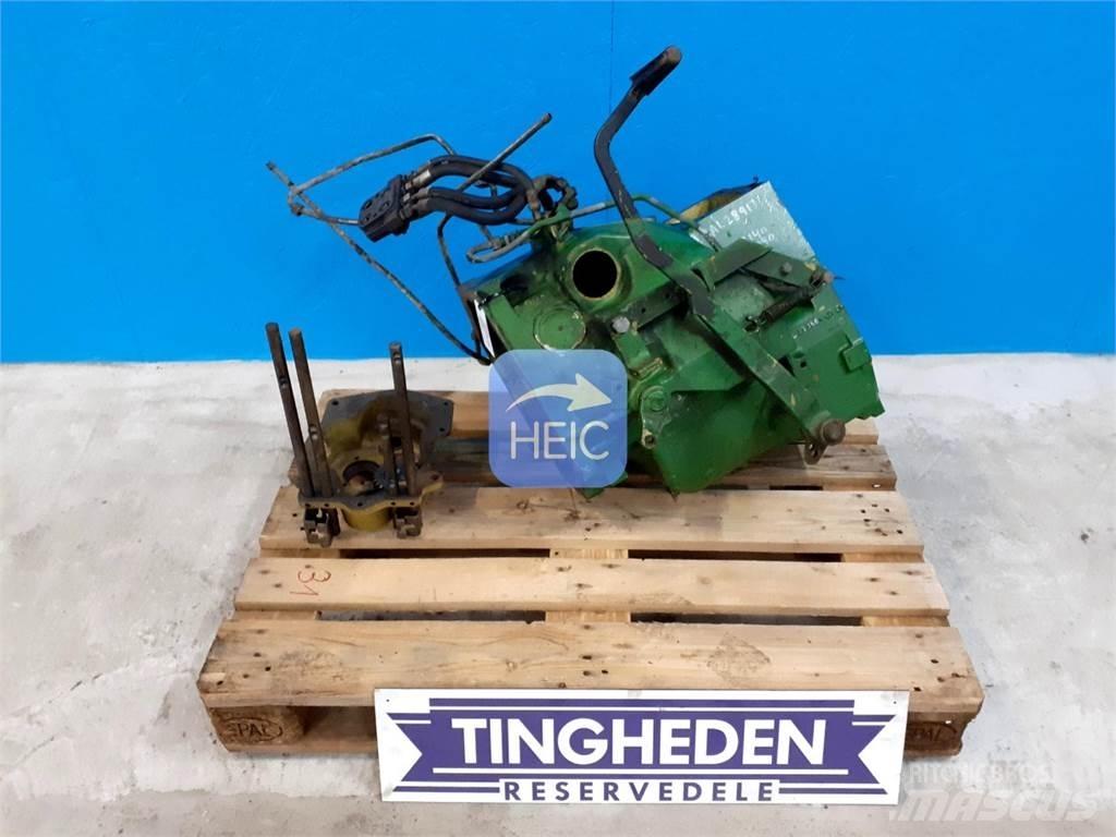 John Deere 2040 Váltók