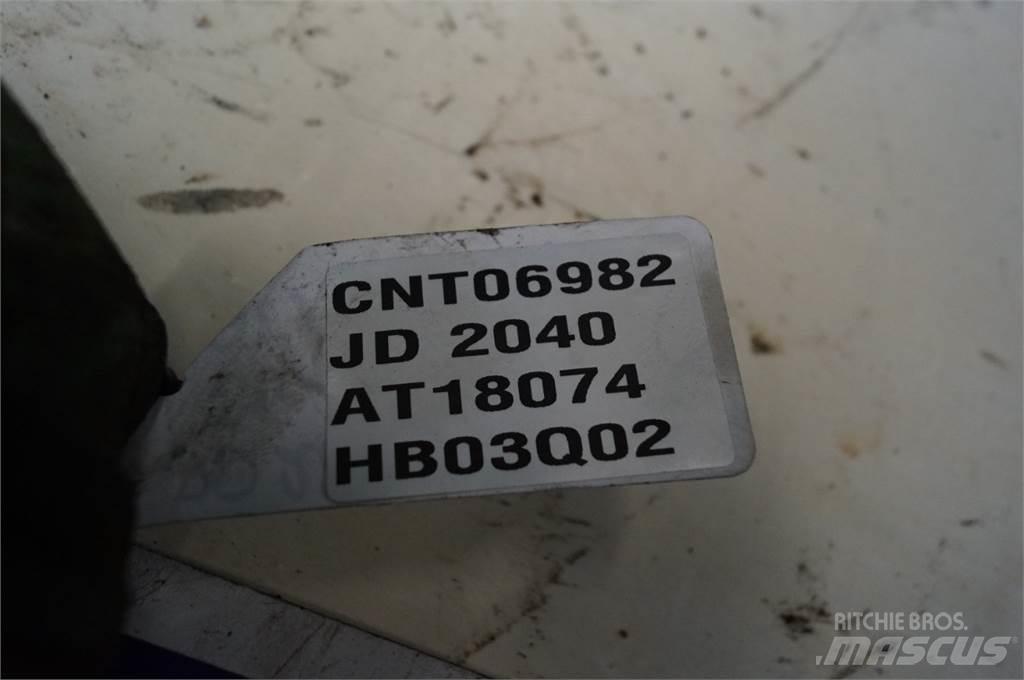 John Deere 2040 Hűtők
