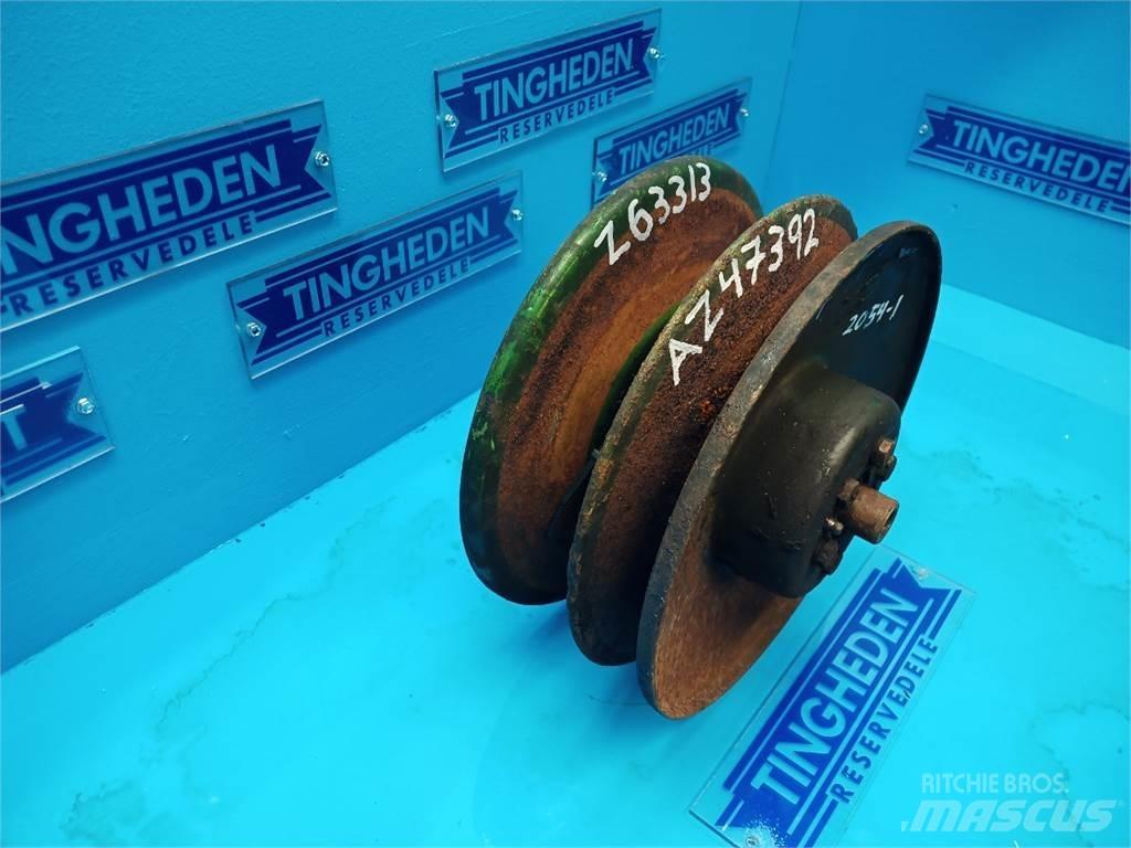John Deere 2054 Homok és Sószórók