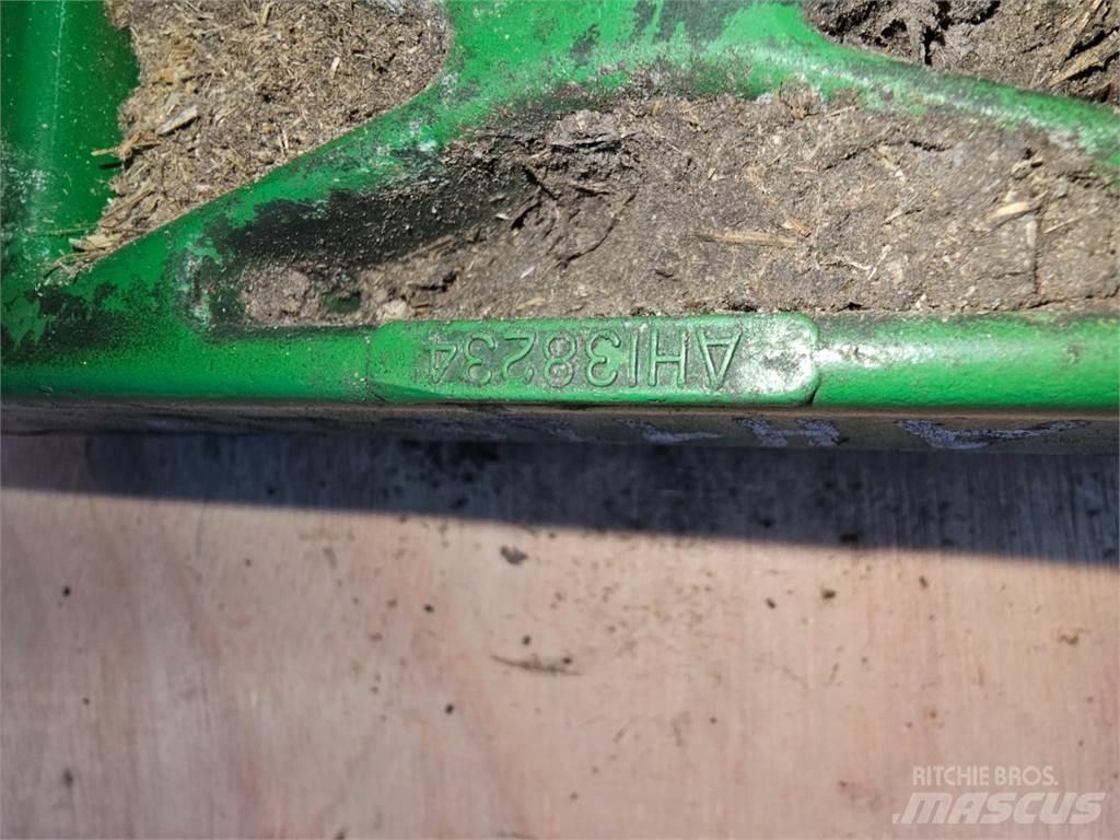 John Deere 2054 Homok és Sószórók