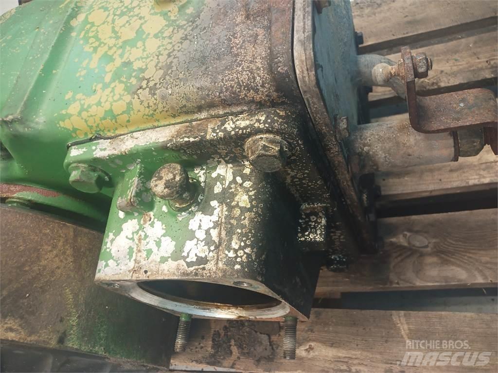 John Deere 2066 Váltók