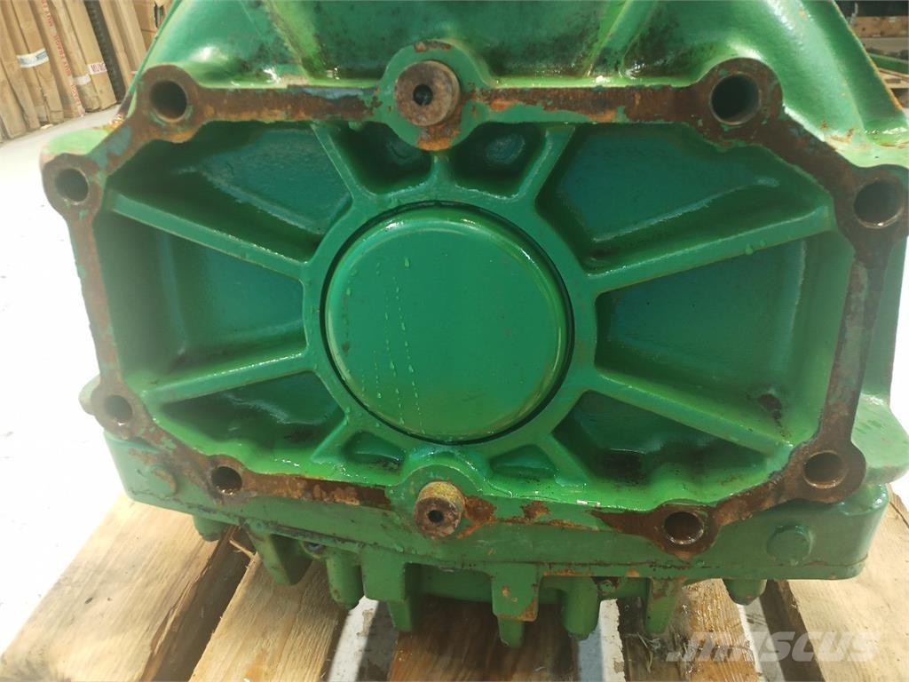 John Deere 2066 Kombájn tartozékok