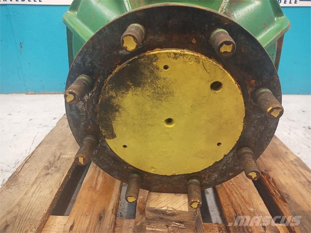 John Deere 2066 Kombájn tartozékok