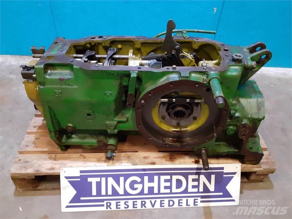 John Deere 2140 Váltók