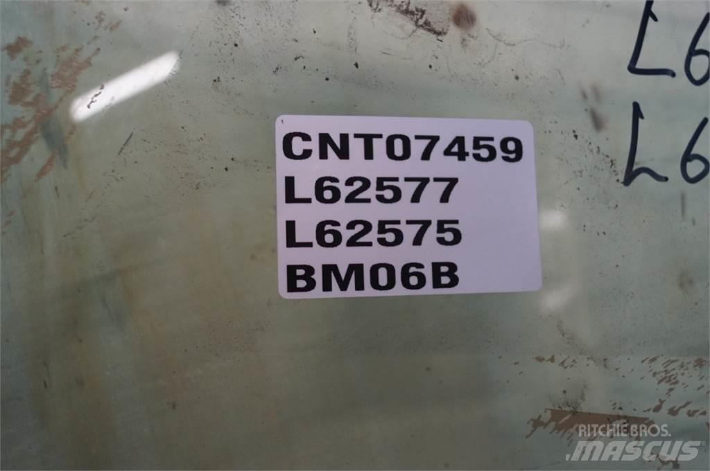 John Deere 2250 Vezetőfülke és belső tartozékok