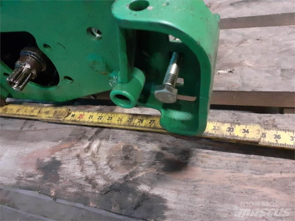 John Deere 2500 Robot fűnyírók