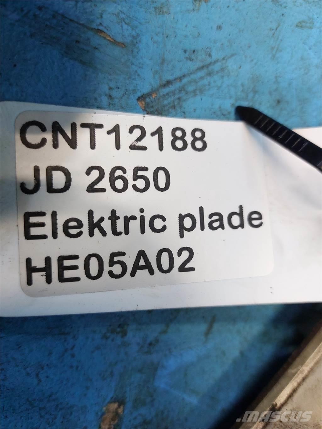John Deere 2650 Vezetőfülke és belső tartozékok