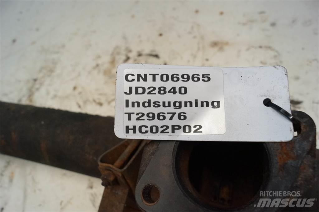John Deere 2840 Motorok