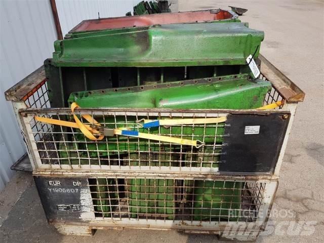 John Deere 3040 Motorok