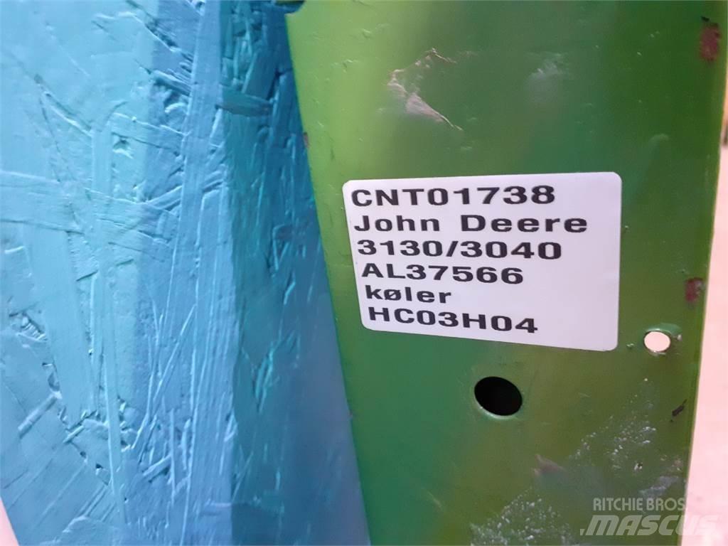 John Deere 3040 Hűtők