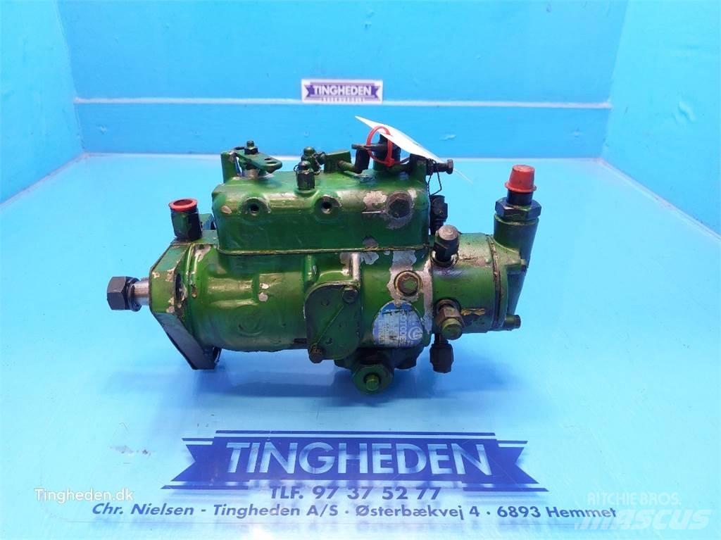 John Deere 3040 Motorok