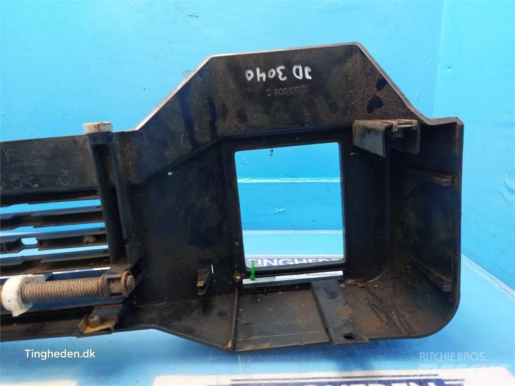 John Deere 3040 Vezetőfülke és belső tartozékok