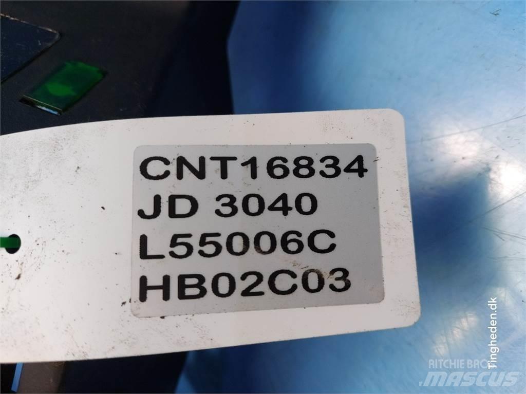 John Deere 3040 Vezetőfülke és belső tartozékok