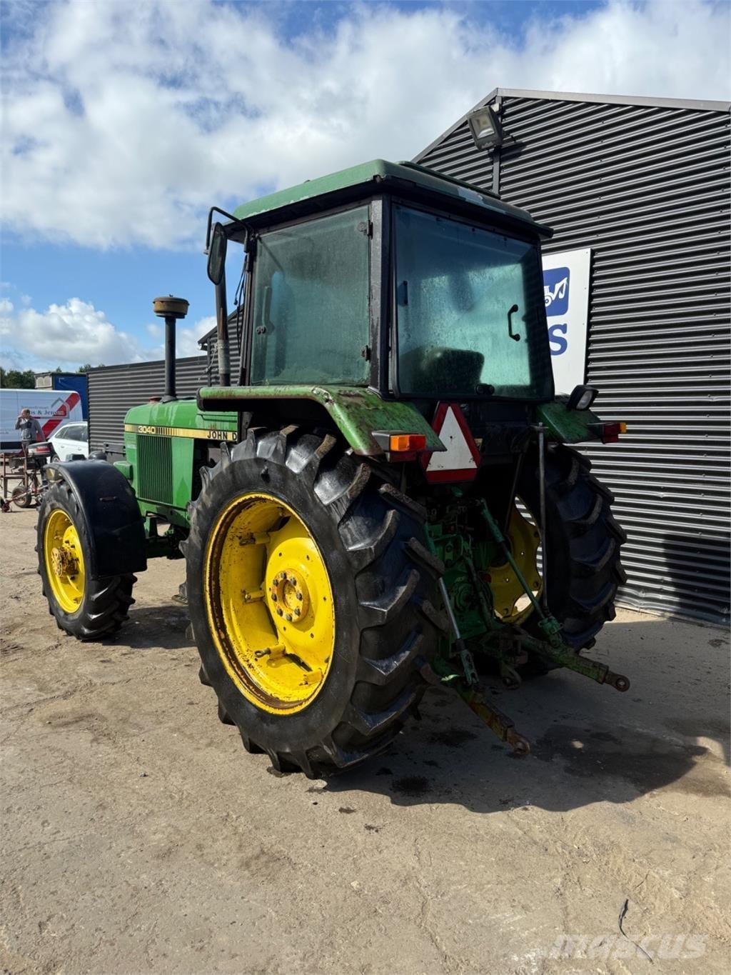 John Deere 3040 Traktorok
