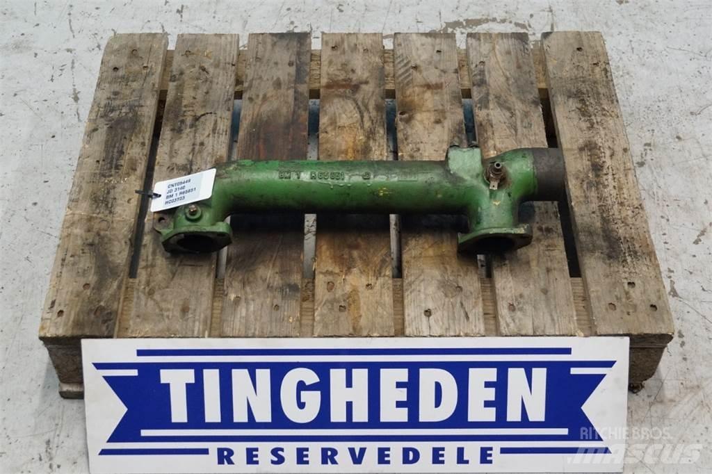 John Deere 3140 Motorok