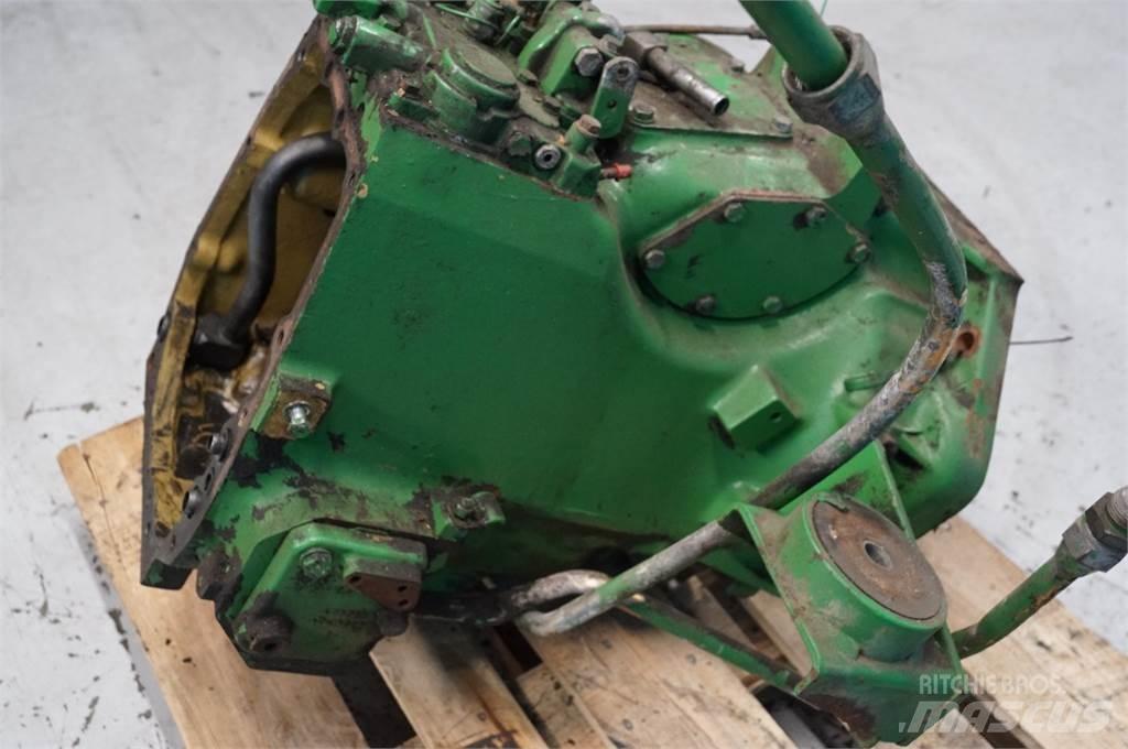 John Deere 3140 Váltók
