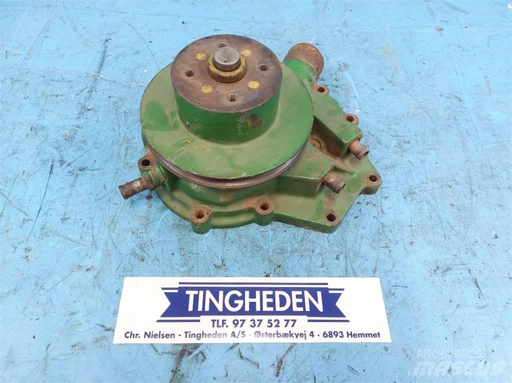 John Deere 3640 Motorok