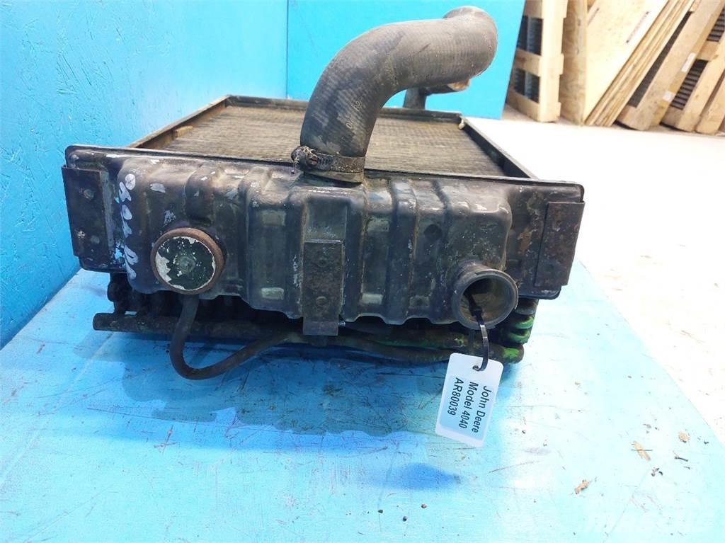 John Deere 4040 Hűtők